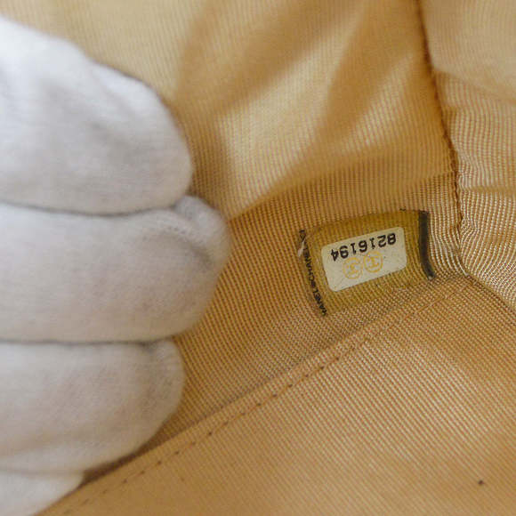 CHANEL 2003-2004 Bowling Bag 37 Beige Caviar 69694 - Picture 10 of 10